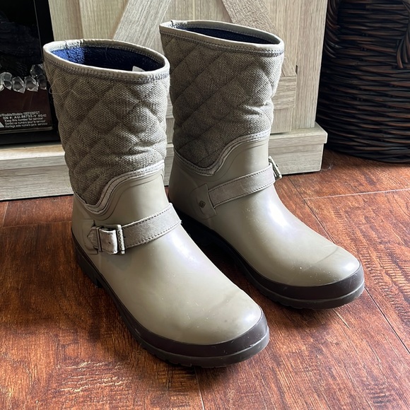 Sperry Walker Gray/Taupe Quilted Boots - Picture 2 of 9